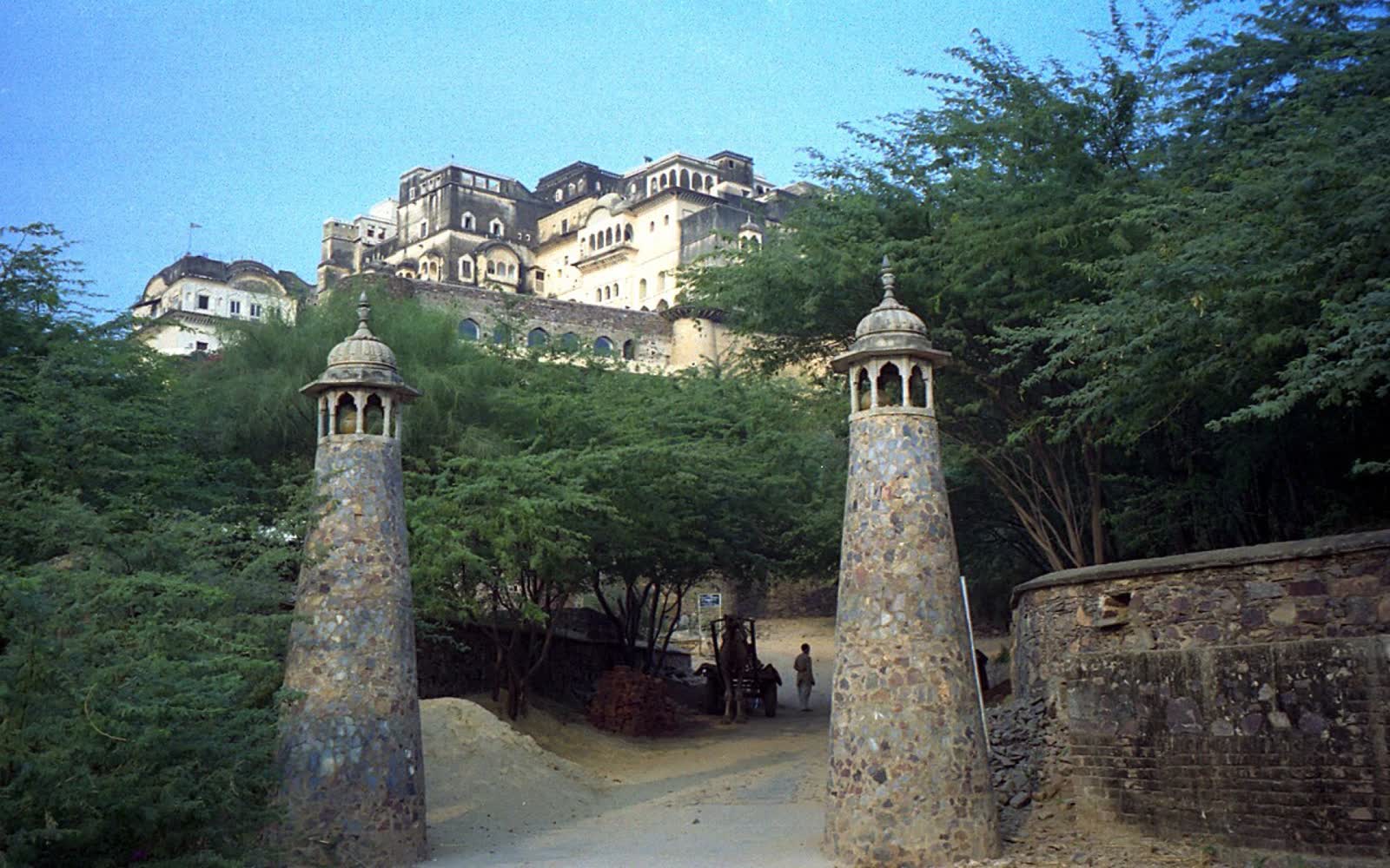 Neemrana Fort